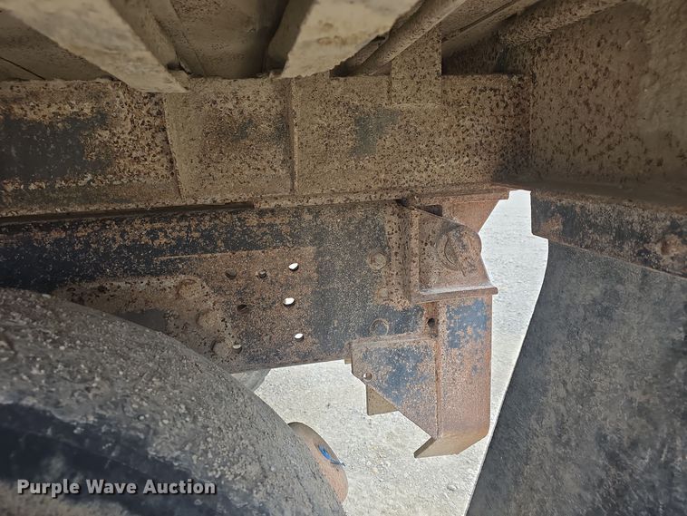 image for item DQ5330 1995 GMC TopKick C8500 dump truck