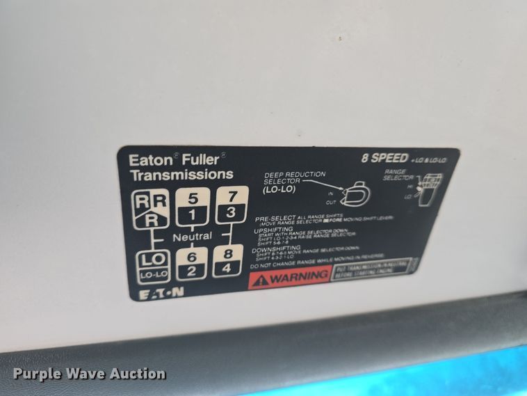 image for item DQ5330 1995 GMC TopKick C8500 dump truck