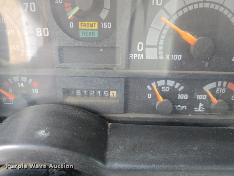 image for item DQ5330 1995 GMC TopKick C8500 dump truck