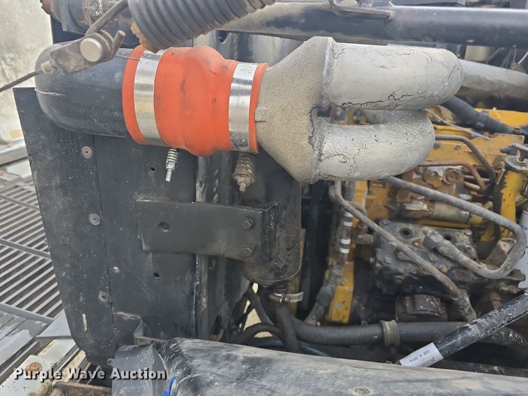 image for item DQ5330 1995 GMC TopKick C8500 dump truck