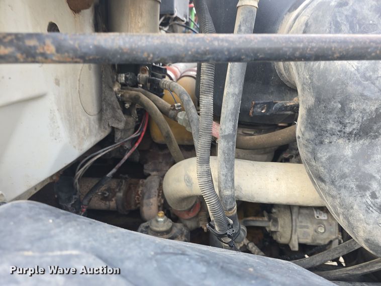 image for item DQ5330 1995 GMC TopKick C8500 dump truck