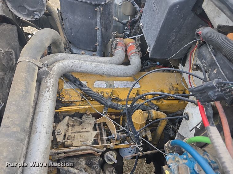 image for item DQ5330 1995 GMC TopKick C8500 dump truck