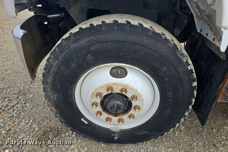 image for item DQ5330 1995 GMC TopKick C8500 dump truck