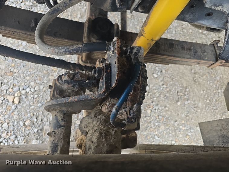 image for item DQ5330 1995 GMC TopKick C8500 dump truck