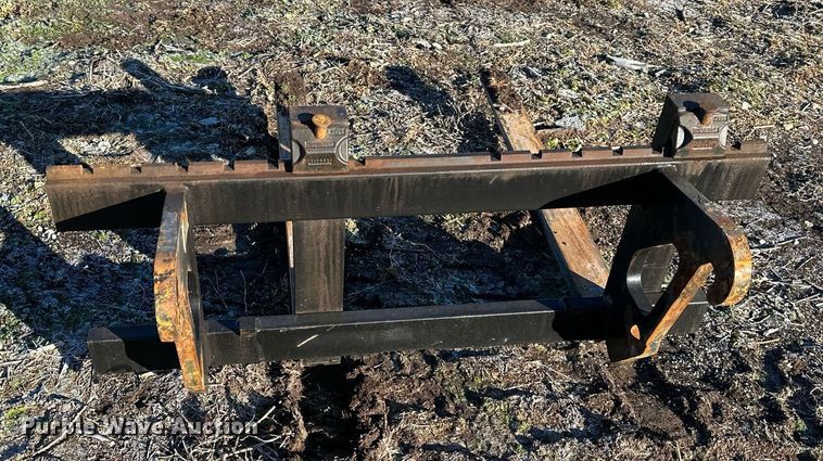 image for item DQ6461 Caterpillar 908 wheel loader pallet forks