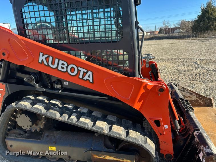 image for item DQ6464 2019 Kubota SVL65-2 tracked skid steer loader