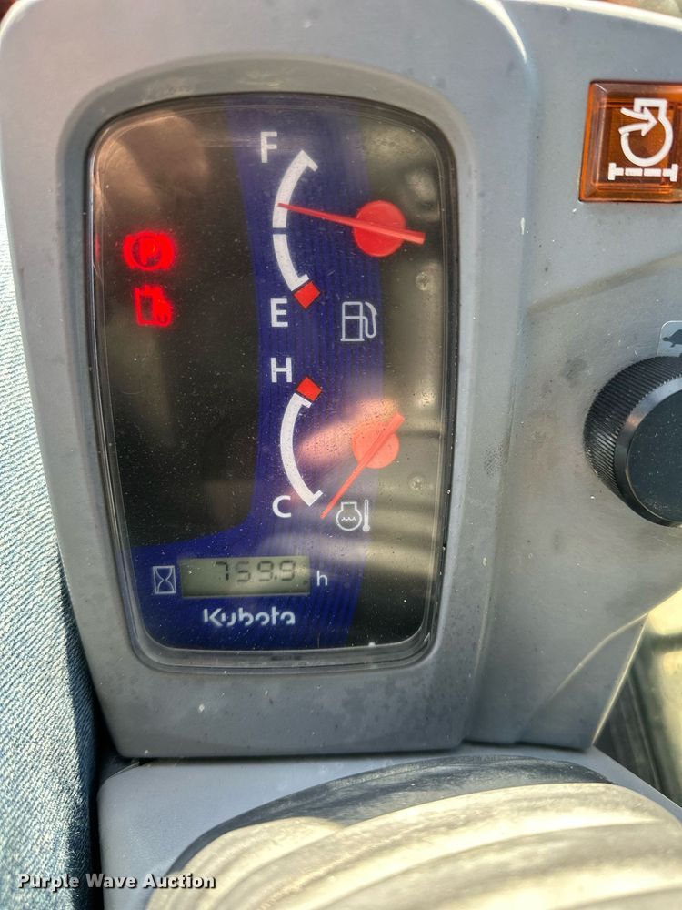 image for item DQ6464 2019 Kubota SVL65-2 tracked skid steer loader