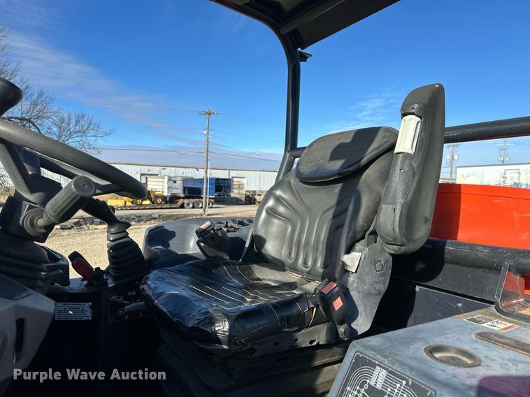 image for item DQ6466 2020 Kubota R530 wheel loader