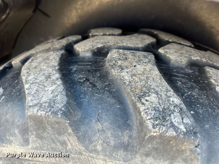 image for item DQ6466 2020 Kubota R530 wheel loader