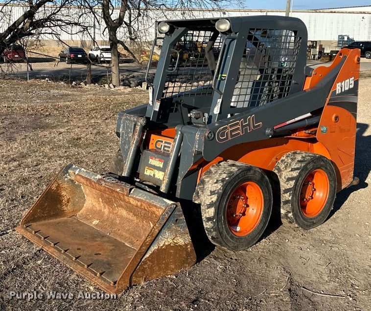 image for item DQ6467 2017 Gehl R105 skid steer loader