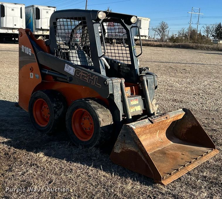 image for item DQ6467 2017 Gehl R105 skid steer loader