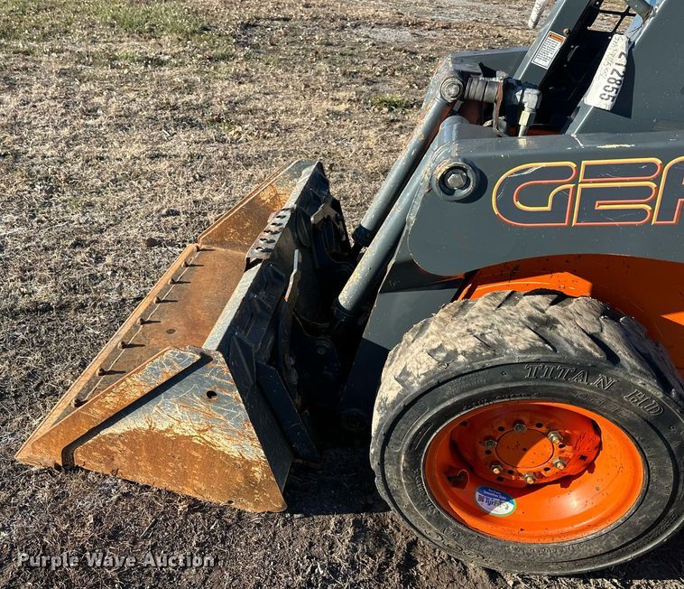 image for item DQ6467 2017 Gehl R105 skid steer loader