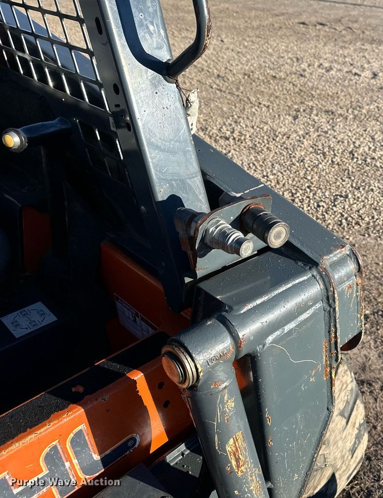 image for item DQ6467 2017 Gehl R105 skid steer loader