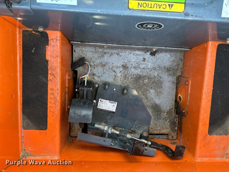 image for item DQ6467 2017 Gehl R105 skid steer loader