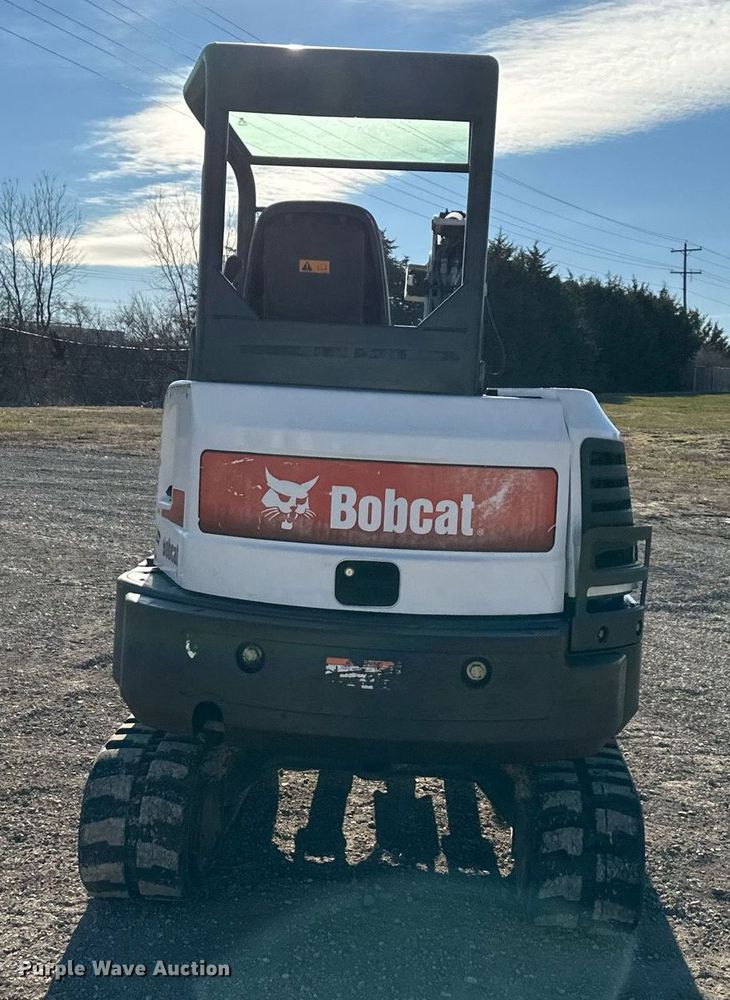 image for item DQ6469 2012 Bobcat E32 mini excavator