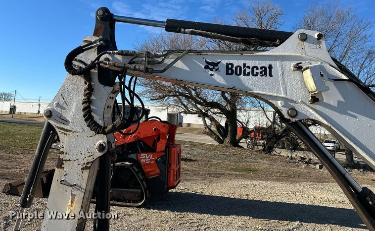 image for item DQ6469 2012 Bobcat E32 mini excavator