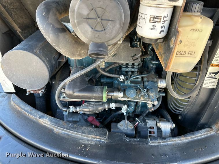 image for item DQ6469 2012 Bobcat E32 mini excavator