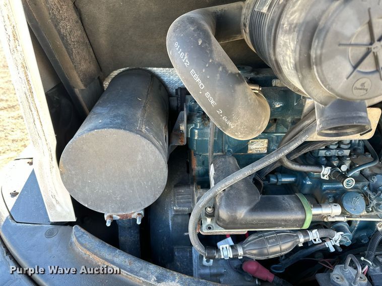 image for item DQ6469 2012 Bobcat E32 mini excavator