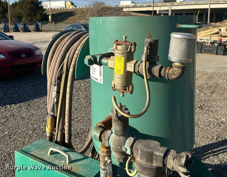 image for item DQ6476 Clemco wet blast injector system