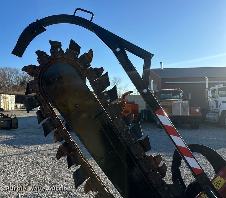 image for item DQ6477 2020 Ditch Witch RT45 trencher