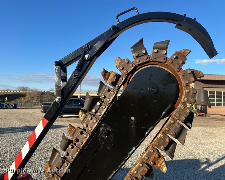 image for item DQ6477 2020 Ditch Witch RT45 trencher
