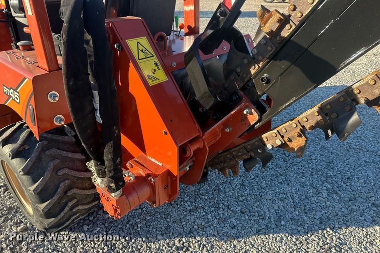 image for item DQ6477 2020 Ditch Witch RT45 trencher