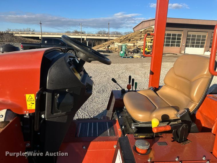 image for item DQ6477 2020 Ditch Witch RT45 trencher