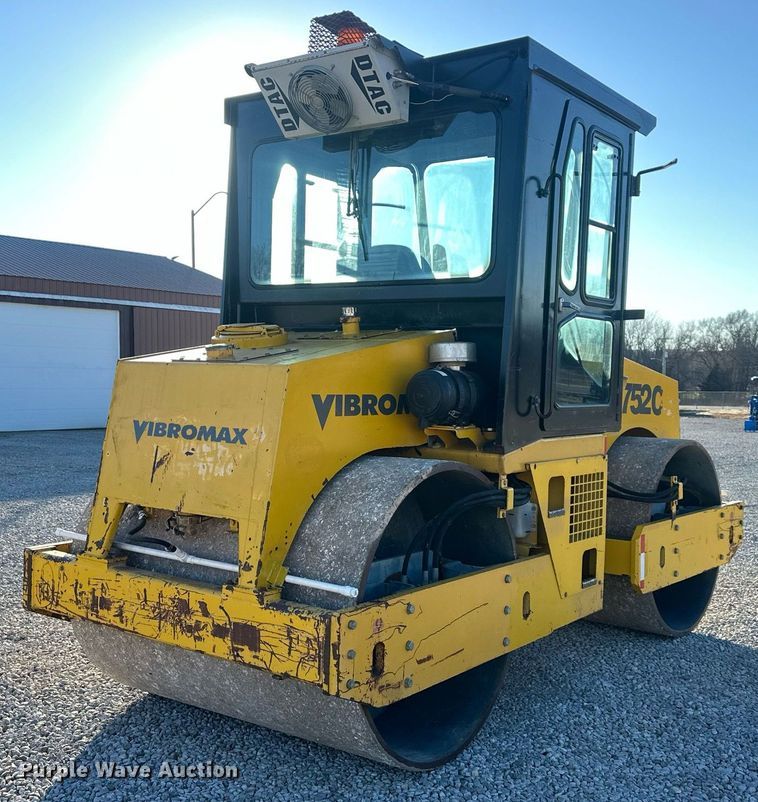 image for item DQ6478 2003 Vibromax 752C double drum roller