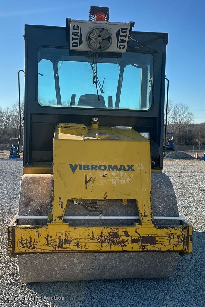 image for item DQ6478 2003 Vibromax 752C double drum roller