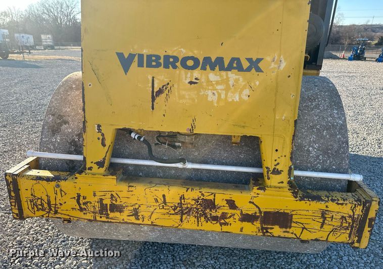 image for item DQ6478 2003 Vibromax 752C double drum roller