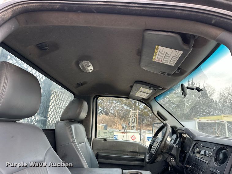 image for item DQ6487 2012 Ford F450 Super Duty flatbed truck