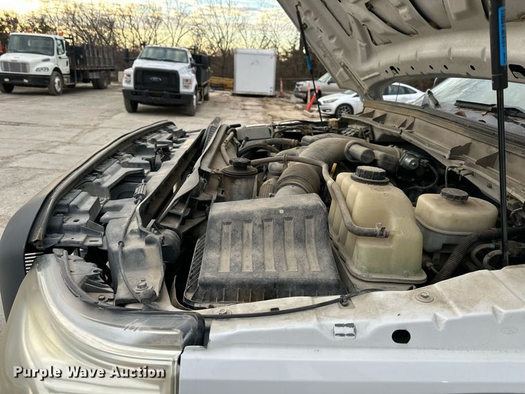 image for item DQ6487 2012 Ford F450 Super Duty flatbed truck