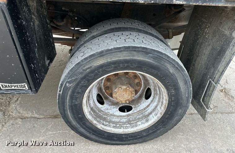 image for item DQ6487 2012 Ford F450 Super Duty flatbed truck