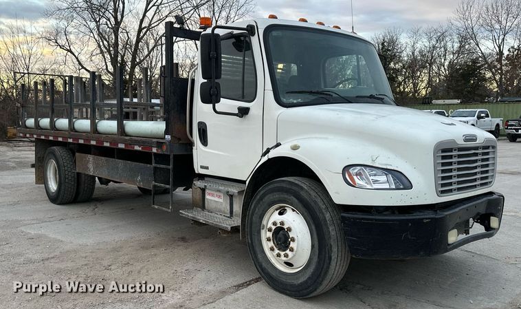 image for item DQ6490 2008 Freightliner flatbed truck