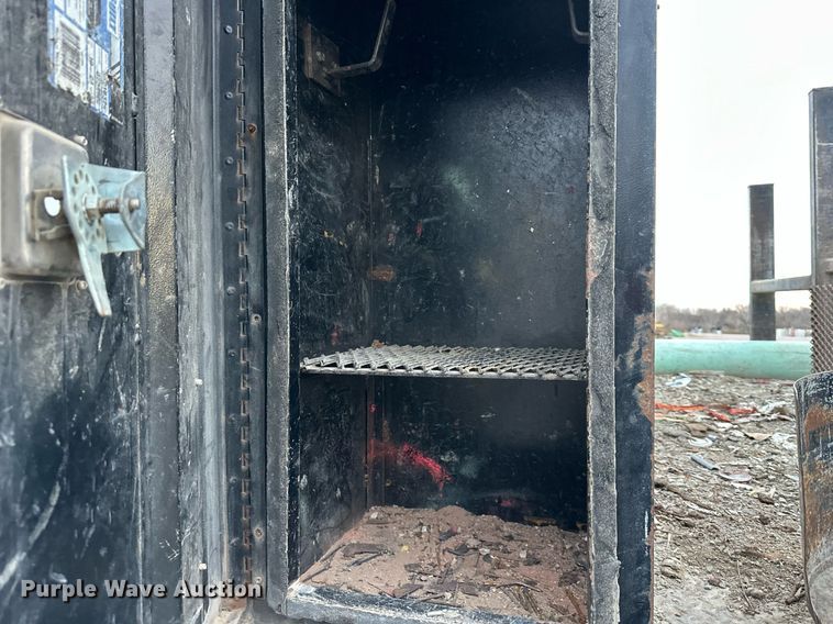 image for item DQ6490 2008 Freightliner flatbed truck