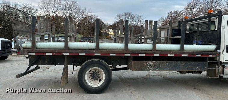 image for item DQ6490 2008 Freightliner flatbed truck