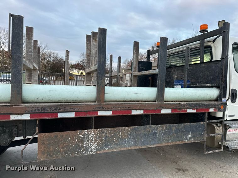 image for item DQ6490 2008 Freightliner flatbed truck