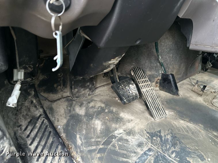 image for item DQ6490 2008 Freightliner flatbed truck