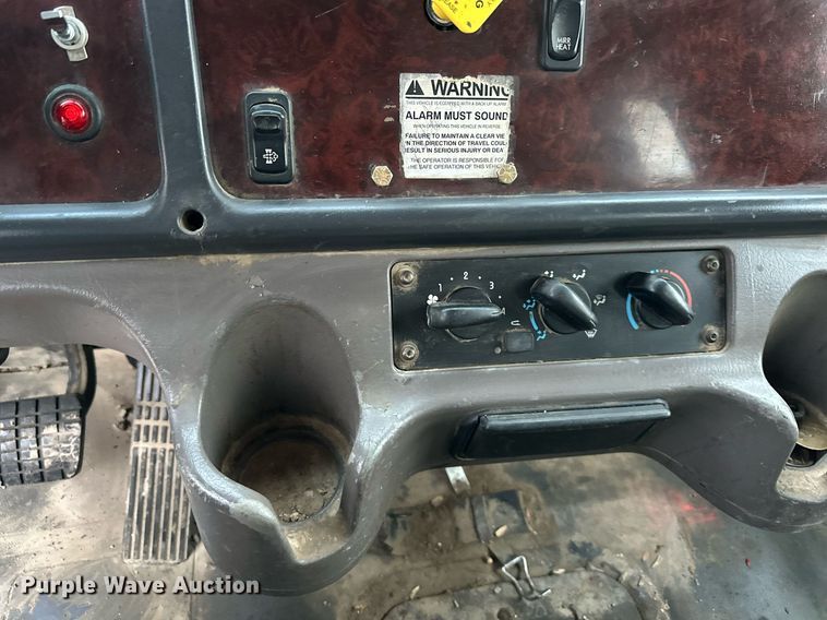 image for item DQ6490 2008 Freightliner flatbed truck