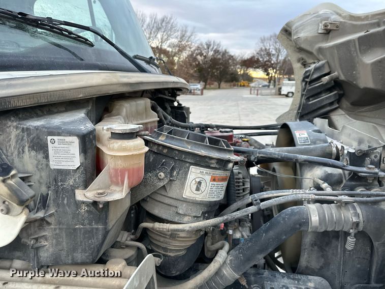 image for item DQ6490 2008 Freightliner flatbed truck