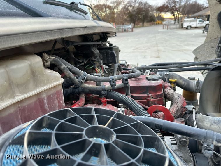 image for item DQ6490 2008 Freightliner flatbed truck