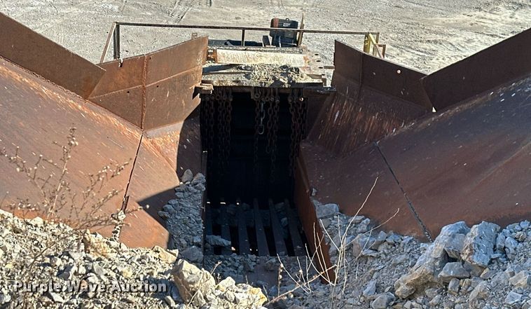 image for item DQ6494 Cedar Rapids 5348 crushing plant