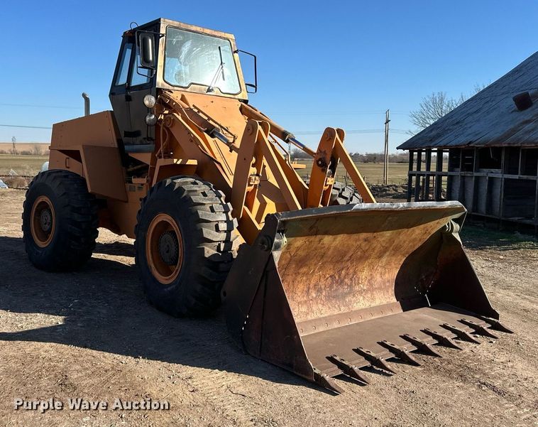 image for item DQ6495 1984 Case MW24C wheel loader