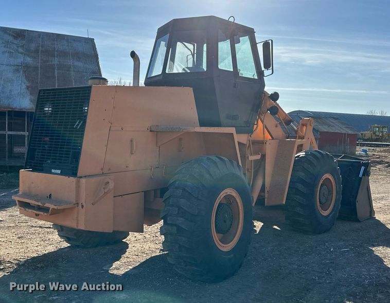 image for item DQ6495 1984 Case MW24C wheel loader