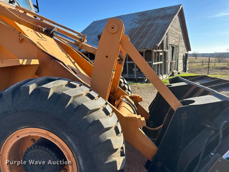 image for item DQ6495 1984 Case MW24C wheel loader