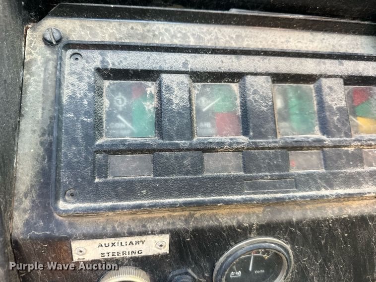 image for item DQ6495 1984 Case MW24C wheel loader