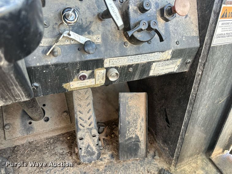 image for item DQ6495 1984 Case MW24C wheel loader