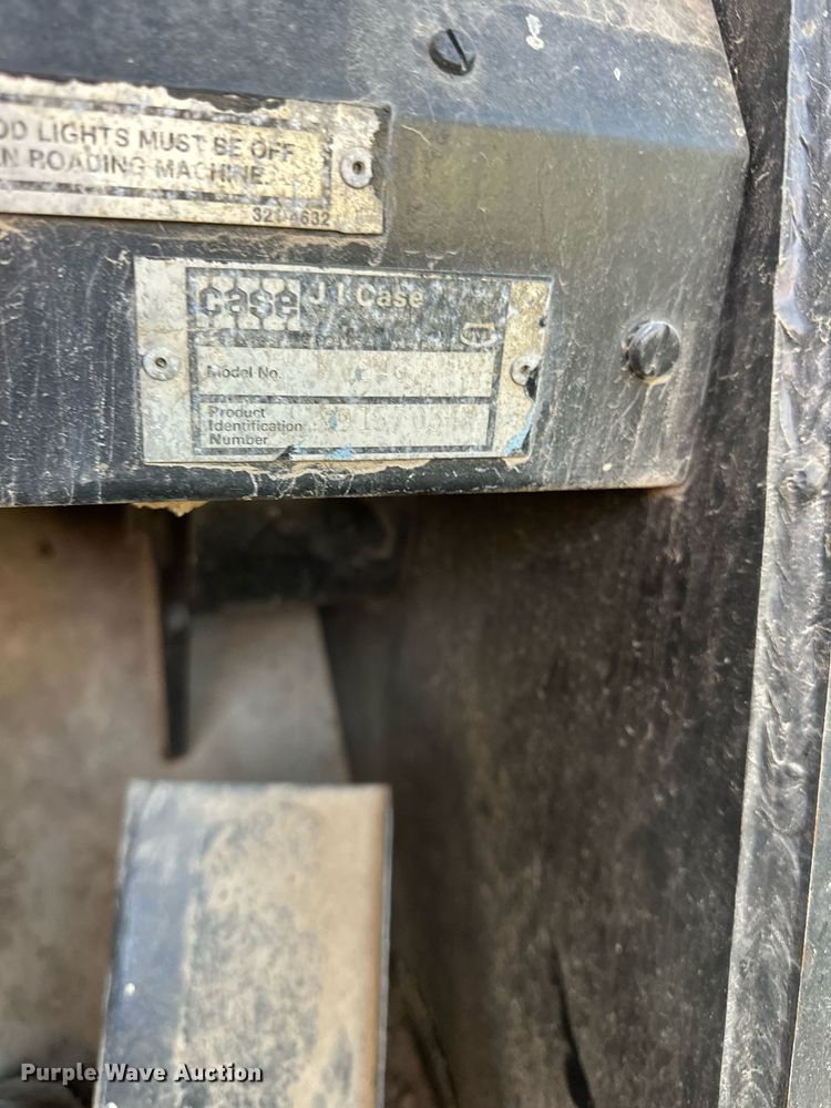 image for item DQ6495 1984 Case MW24C wheel loader