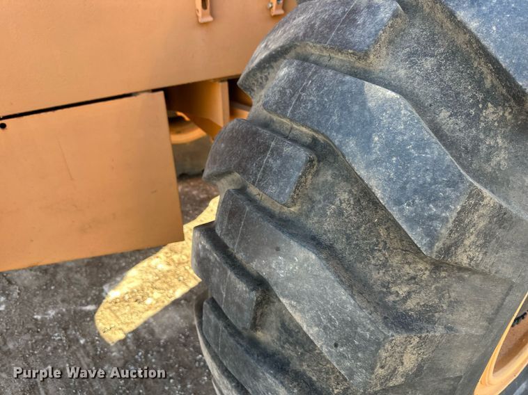 image for item DQ6495 1984 Case MW24C wheel loader