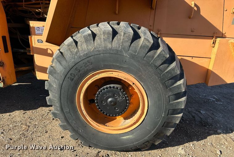 image for item DQ6495 1984 Case MW24C wheel loader